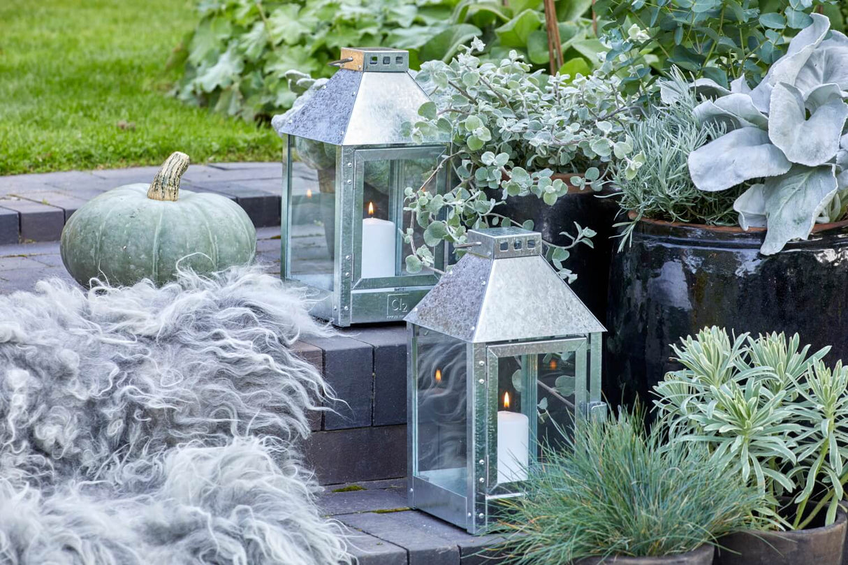 A2 Living Laterne aus verzinktem Eisen 17 x 33,5 cm