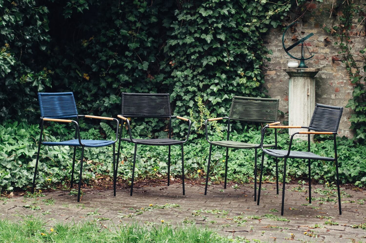 Freja Flechtstuhl mit Armlehne