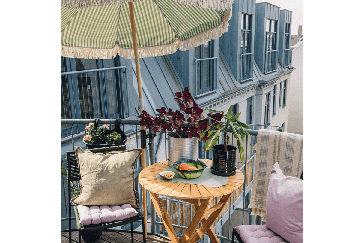 Carl Sonnenschirmhalter für vertikalen runden Geländerstangen