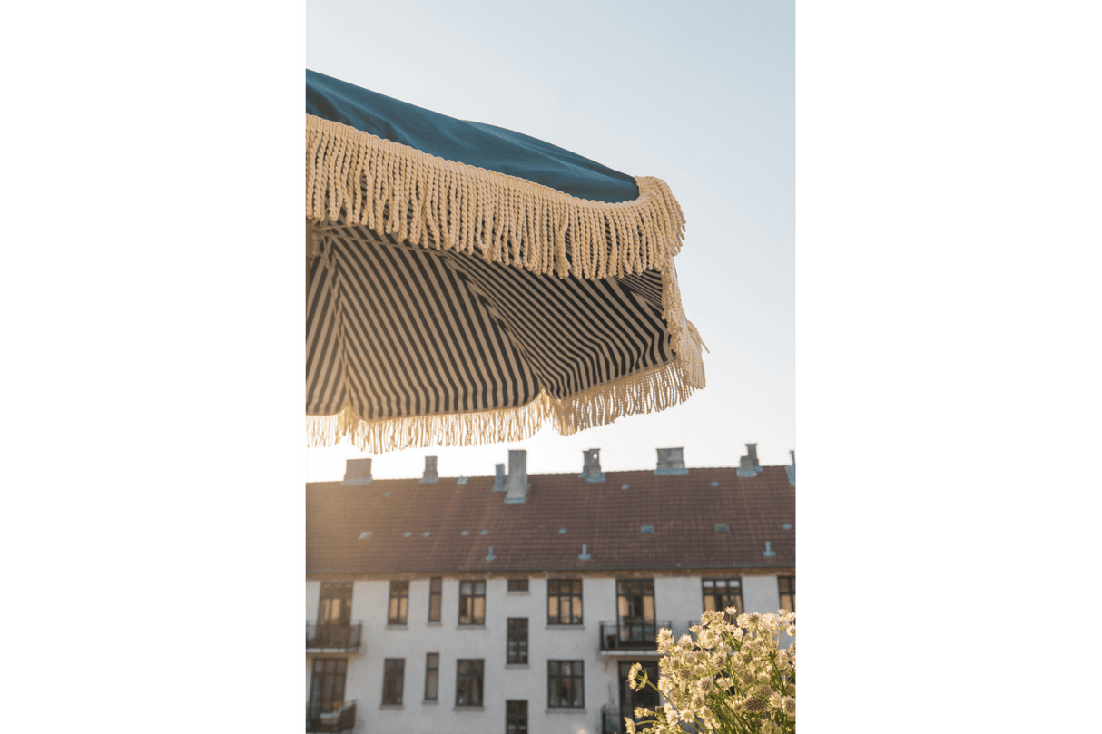 Sally doppelseitiger Sonnenschirm mit Kippfunktion Ø155 / Ø180 cm