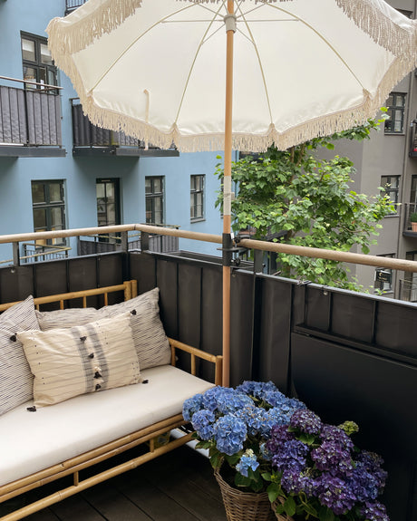 Ein ruhiger Raum: Inspiration für die Gestaltung eines kleinen Außenbereichs inmitten der hektischen Stadt