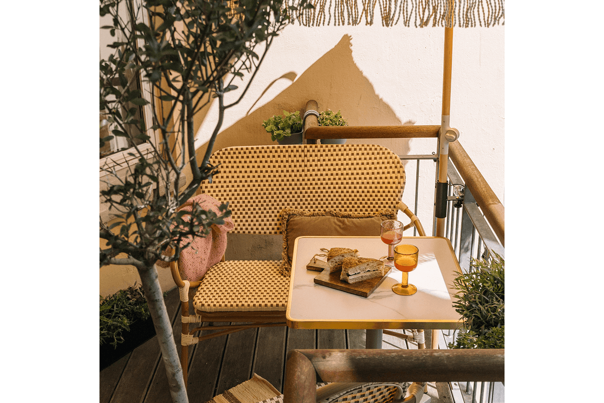 Babette Cafébänk mit französischem Flechtmuster