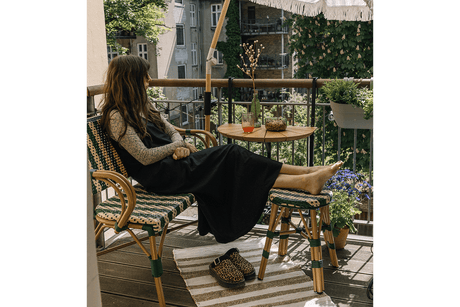 Claire Cafébänk mit französischem Flechtmuster