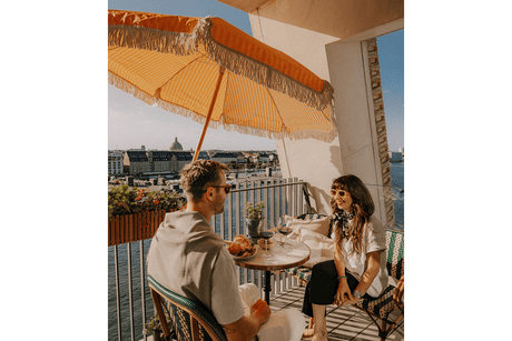 Sally doppelseitiger Sonnenschirm mit Kippfunktion Ø155 / Ø180 cm