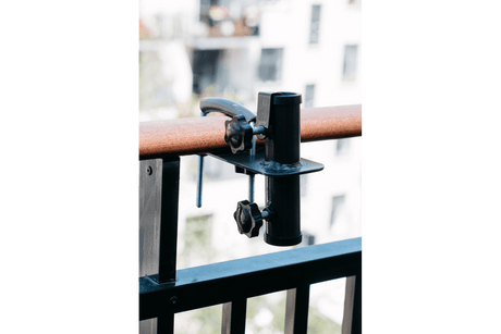 Hans Sonnenschirmhalter für Geländer