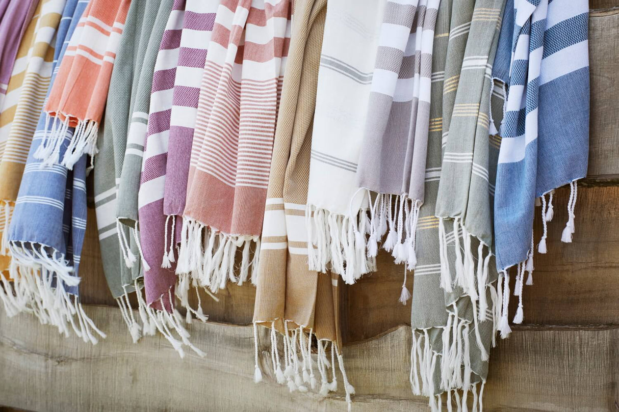 Gestreiftes Badetuch