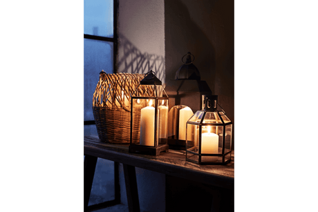 Matt schwarze Laterne